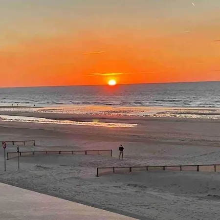 In Zeedijk With Sea View * Koksijde