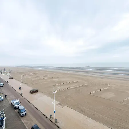 In Zeedijk With Sea View 코크시데